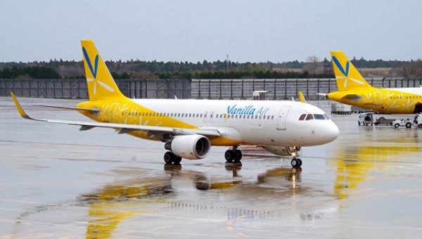 В Японии отменили почти 600 внутренних и международных рейсов из-за тайфуна