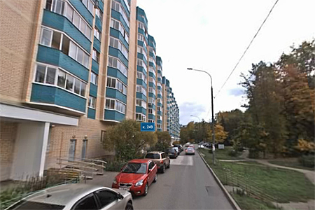
                    Инкассаторский фургон сбил ребенка во 2-м микрорайоне          