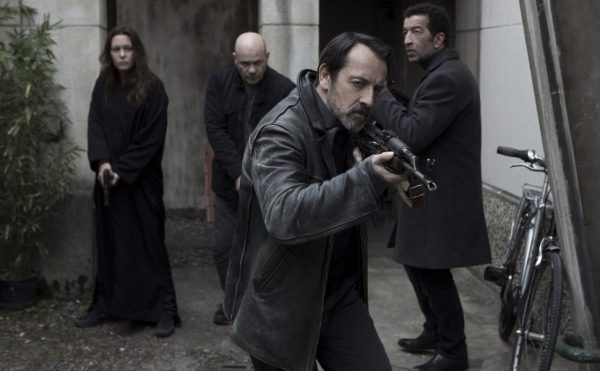 Впервые на ТВ: в эфире Первого канала новые серии французского детективного сериала «Налет» 