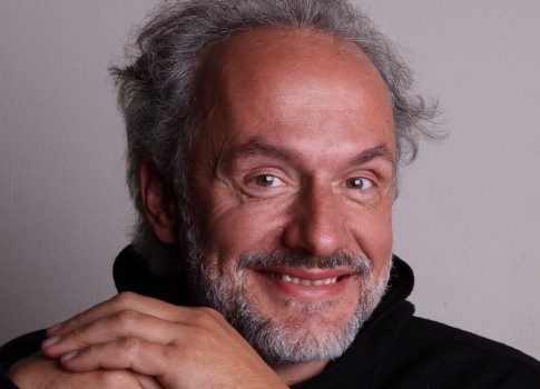 Музыкант, писатель и телеведущий Олег Нестеров о телеканале «Время», самом необычном съёмочном дне и нестареющих фильмах