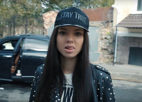 Обидел девочку: Плюшевая Ксюша выпустила дисс на Руслана Тушенцова