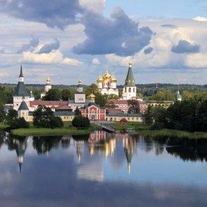 Антикризисные поездки на осень: интересные города России, в которых стоит побывать