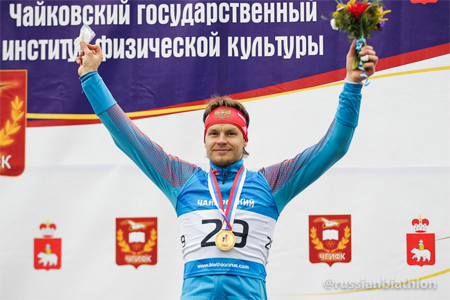 
                    Матвей Елисеев стал чемпионом России по летнему биатлону          