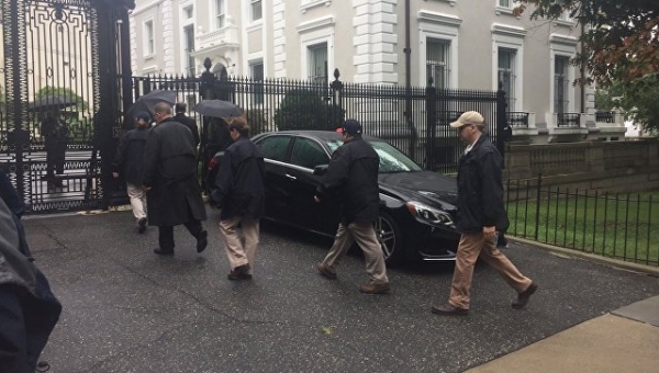 Госдеп отрицает, что США угрожали взломать двери дипсобственности России