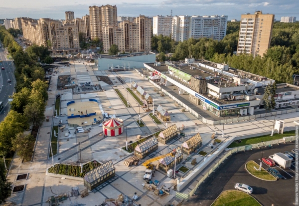 
                    8 позорных вещей, случившихся при реконструкции площади Юности          