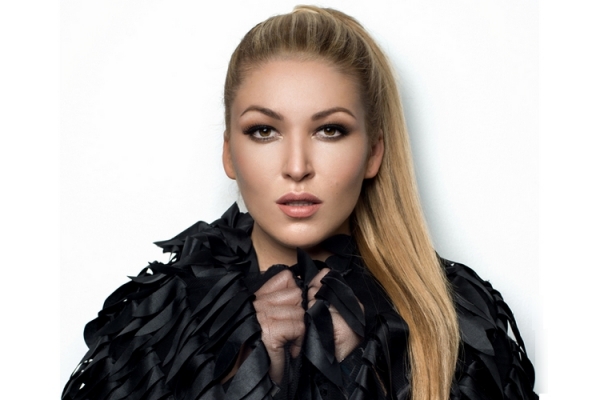 
                    Ирина Дубцова, братья Сафроновы, Мария Порошина, Сергей Зверев, «Мельница», Константин Никольский, Людмила Артемьева, Леонид Каневский, Александр Филиппенко, «Лесоповал»          