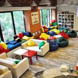 Коворкинг или антикафе: подборка локаций для работы вне дома