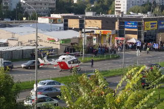
                    Бетономешалка протаранила пассажирский автобус в «новом городе»          