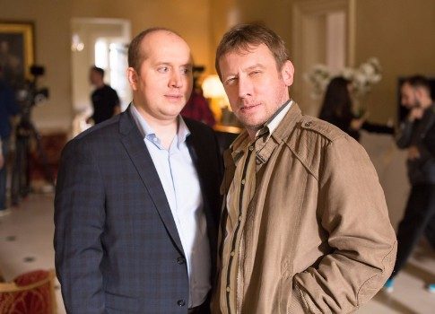 Звездные составы двух семей: смотрите сегодня премьеру сериала «Ивановы-Ивановы» на СТС