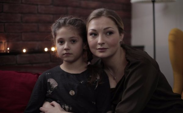 Анна Снаткина о новом сериале «Исчезнувшая» на «Dомашнем», вере в любовь и будущих проектах