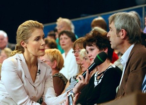 Еще одна потеря «Первого»: программа «Жди меня» переехала на НТВ