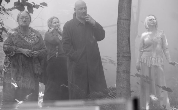 Состарить чеховских героинь и поместить их в наше время: в прокате стартует драма «Три сестры»