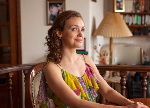 Телепремьера: Наталья Терехова в мелодраме «Счастливая серая мышь»