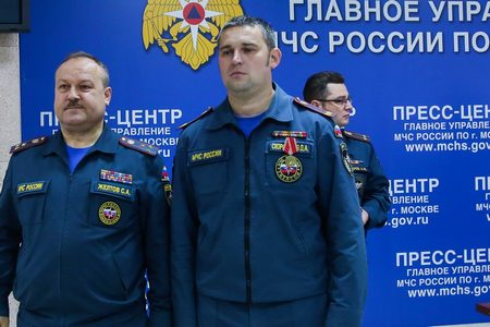 
                    Зеленоградского пожарного наградили за спасение людей на пожаре в ТРЦ «Рио»          