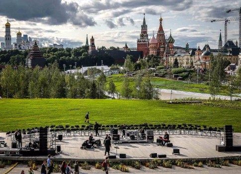 За парадным фасадом: на Первом канале документальный фильм о гостинице «Россия»