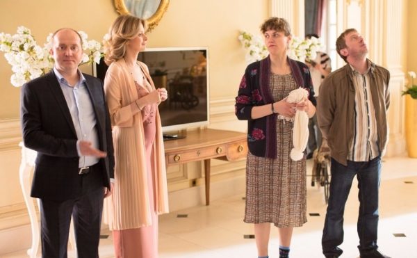 Звездные составы двух семей: смотрите сегодня премьеру сериала «Ивановы-Ивановы» на СТС