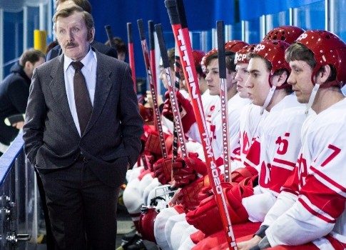 Через тернии к звездам: «Наш кинороман» покажет мини-сериал «Слава»