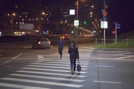 
                    В октябре на девяти «зебрах» установят дополнительную подсветку          