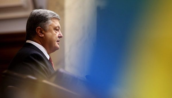 Порошенко внес в Раду два законопроекта по Донбассу
