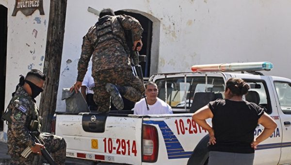 В Сальвадоре произошло массовое убийство