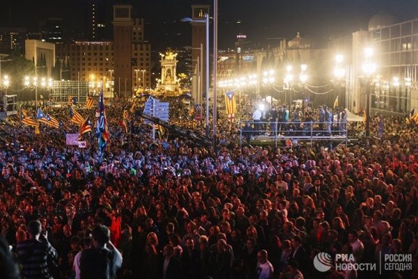"Нападение на демократию": глава Каталонии раскритиковал Мадрид