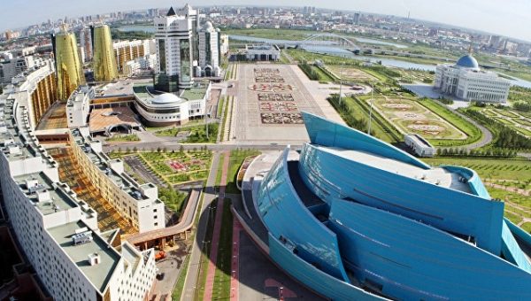 Казахстан отверг обвинения Атамбаева о вмешательстве в дела Киргизии
