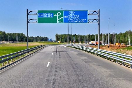 
                    5-летний пассажир такси пострадал в аварии на М11 из-за неисправного детского кресла          