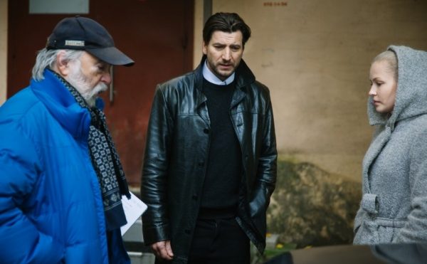 Юлия Пересильд в роли провинциалки: репортаж со съемок нового сериала «Белые ночи» для Первого канала