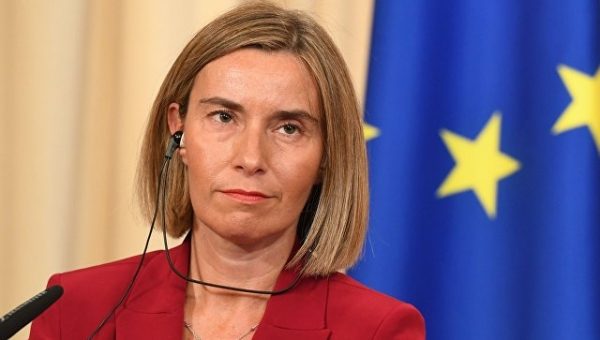 Могерини отказалась комментировать "влияние" России на ситуацию в Каталонии