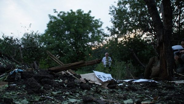 В Донбассе при взрыве гранаты поврежден салон красоты