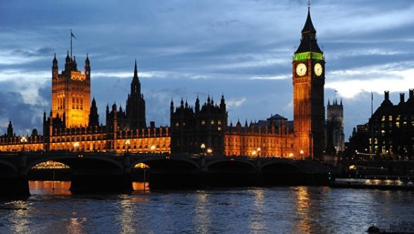Лондон упрощает подачу заявок на получение вида на жительство после Brexit