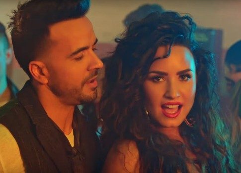 По следам «Despacito»: Луис Фонси представил новый клип «Echame La Culpa» с Деми Ловато