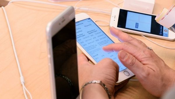 Заклеенная скотчем зарядка от iPhone погубила школьницу из Вьетнама