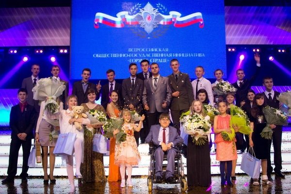 Принимаются представления к награде «Горячее сердце»