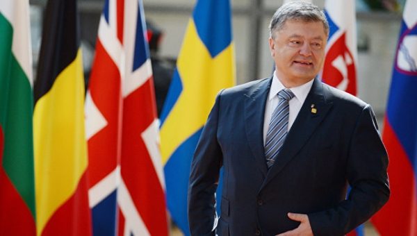 Порошенко поздравил украинцев с католическим Рождеством