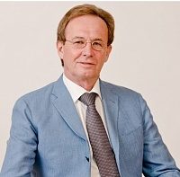Как физики лириками стали – неформальная беседа с префектом Анатолием Смирновым