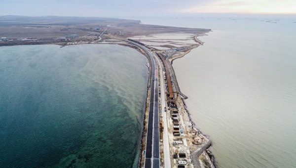 В ГД связали заявление Киева о Крымском мосте с поставками оружия из США