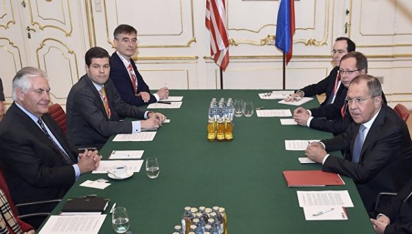 Лавров попросил Тиллерсона объяснить перевод посольства США в Иерусалим