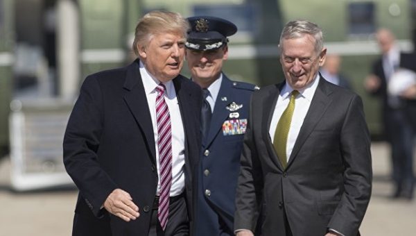 Мэттис заявил об отсутствии проблем при обсуждении с Трампом России