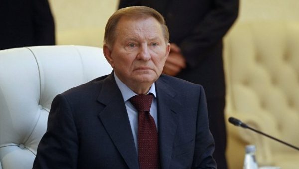 Кучма заявил, что говорить о прогрессе на переговорах в Минске пока рано