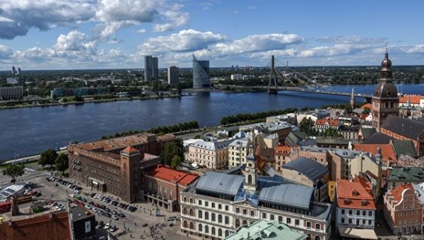 Жители Риги жалуются на "химический" запах