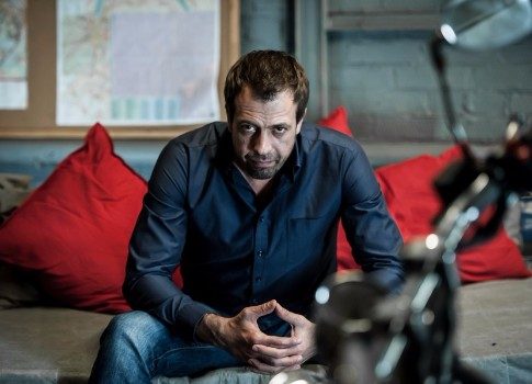 Телеведущий и блоггер Влад Чижов о побоях и скандалах, работе на канале «Че» и реалити-шоу «Решале»