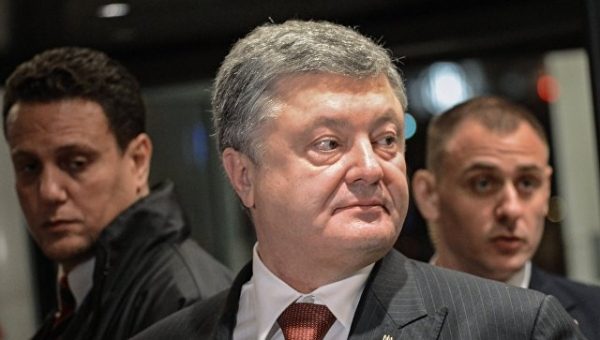 Порошенко просит Раду разрешить допуск иностранных военных для учений
