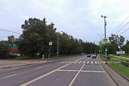 Кроссовер сбил пенсионерку на пешеходном переходе
