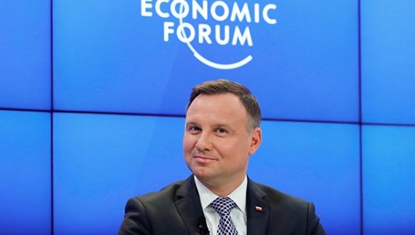 Президент Польши призвал добиться равновесия в отношениях с Россией