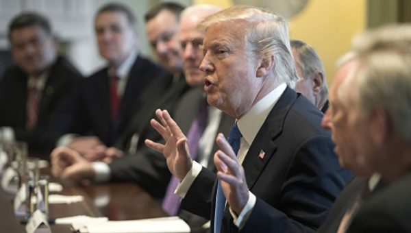 Трамп объяснил слова о "странах-гадюшниках"