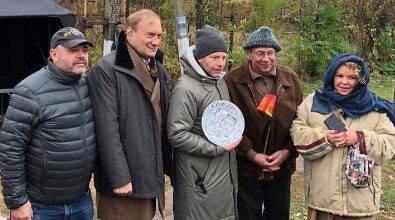Первые кадры: в новом году канал «Россия 1» покажет сериал «Соседи»