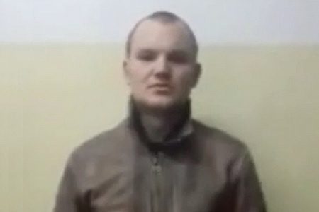 Полиция задержала напавших на мужчину с рюкзаком грабителей