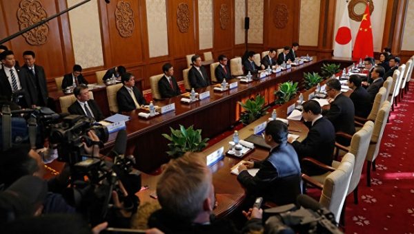 Китай и Япония договорились провести саммит лидеров с участием Южной Кореи