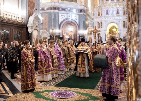 Рождество Христово: смотрите прямую трансляцию из храма Христа Спасителя